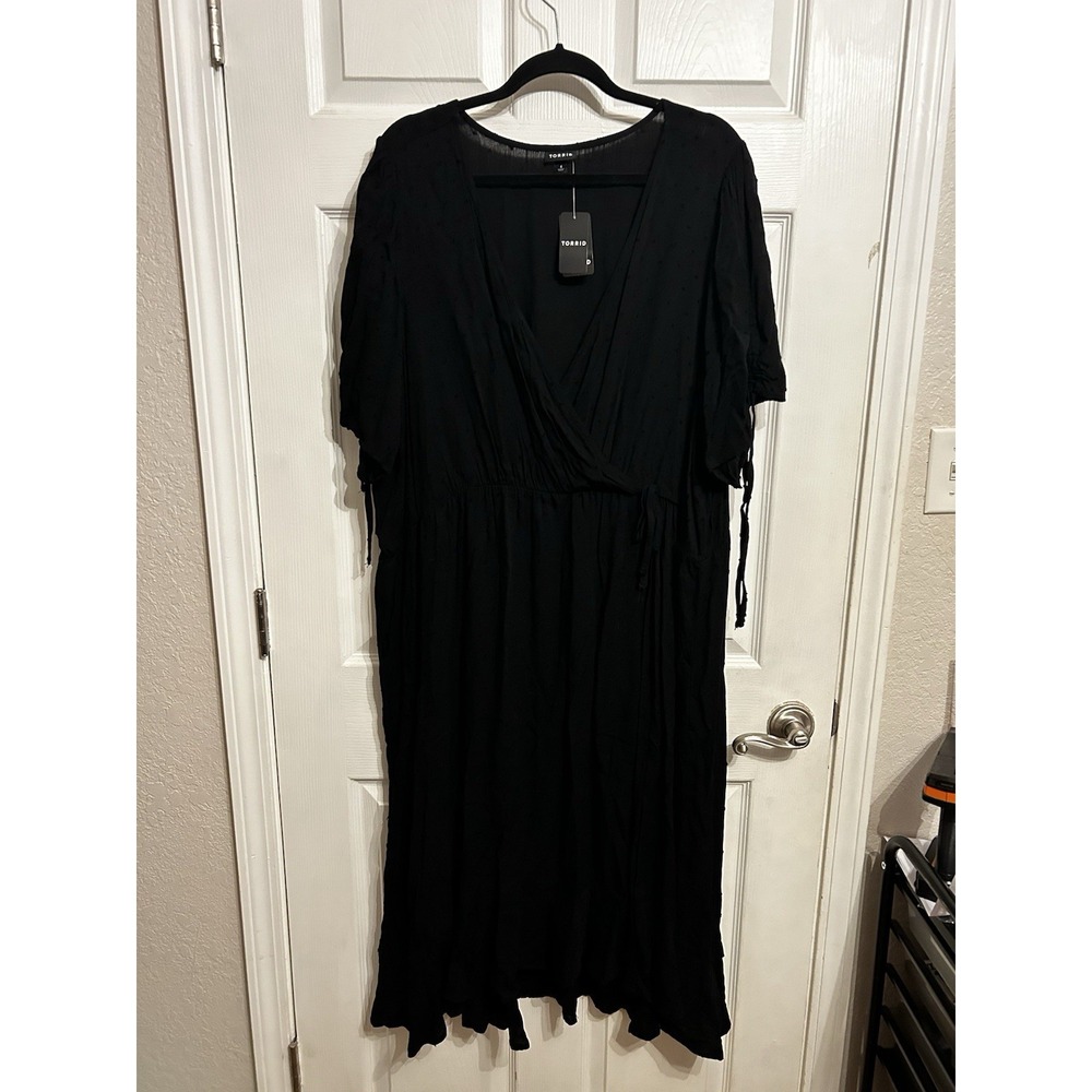 NWT Torrid 4 Dress 26 Midi Swiss Linen Surplice Wrap Dress V-Neck Wrap Tie Black - Picture 3 of 16